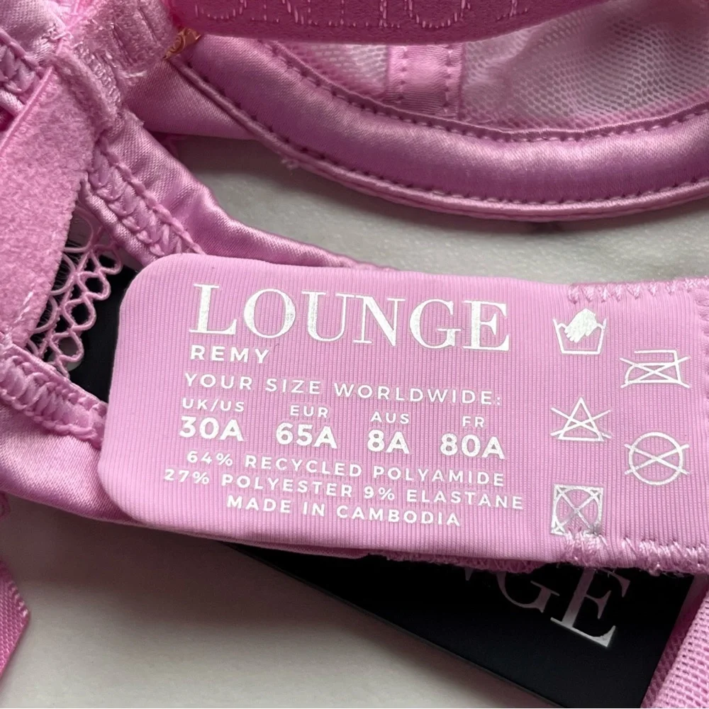 Lounge Valentine’s Day set - Picture 3 of 3